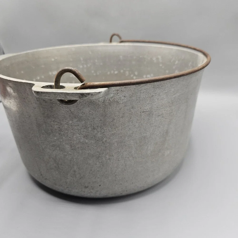 Vintage Super Maid Cast Aluminum 10 Quart Stockpot Spout Handle Kettle Caldron